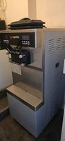 Glacemaschine / frozen yogurt