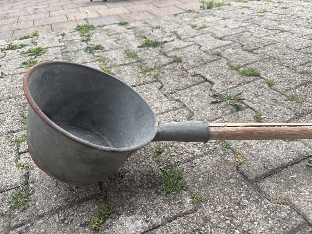 Alle Werkzeuge: Bschüttigone – Gebraucht aus Matten(St.Stephan) von ren_r8tw