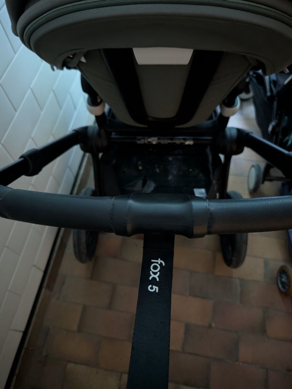 Bugaboo Carrozzine: Bugaboo Fox5 grün - all in set – Usato da Zürich venduto da JBB13 5