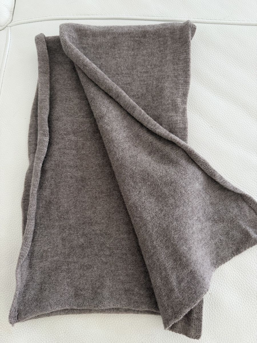 Foulard & Sciarpe: Wolle Schal 🌸 – Usato da Opfikon venduto da Luis144