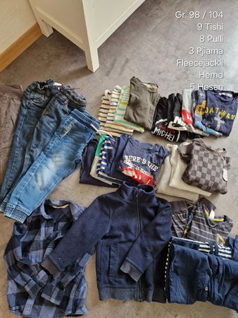 Kleiderpaket Gr. 98/104, 26 Teile