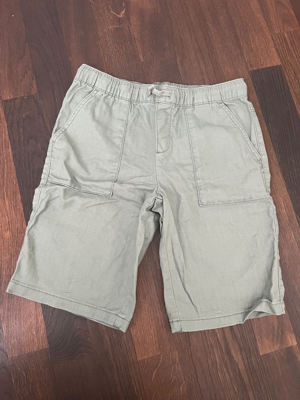C&A Hosen: Leinen Shorts Grösse 152 – Gebraucht aus Hochdorf von seetaler12