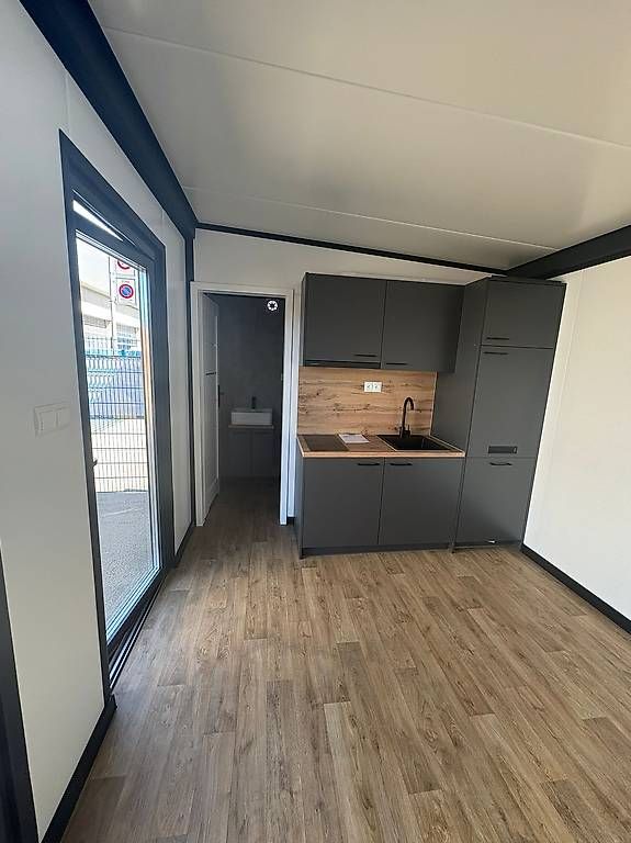 Baucontainer: Moderner Wohn- & Bürocontainer 7m × 3 m / 00117 – Gebraucht aus St. Gallen von Spa_at_Home911 4