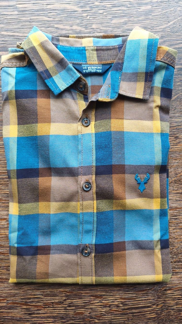 Camicie, T-shirt & Polo: Jungenhemd LC Waikiki – Usato da Steinhausen venduto da parashkevoff 2