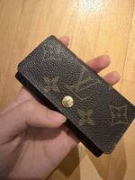Louis Vuitton 2009 Schlüsseletui braun Monogram