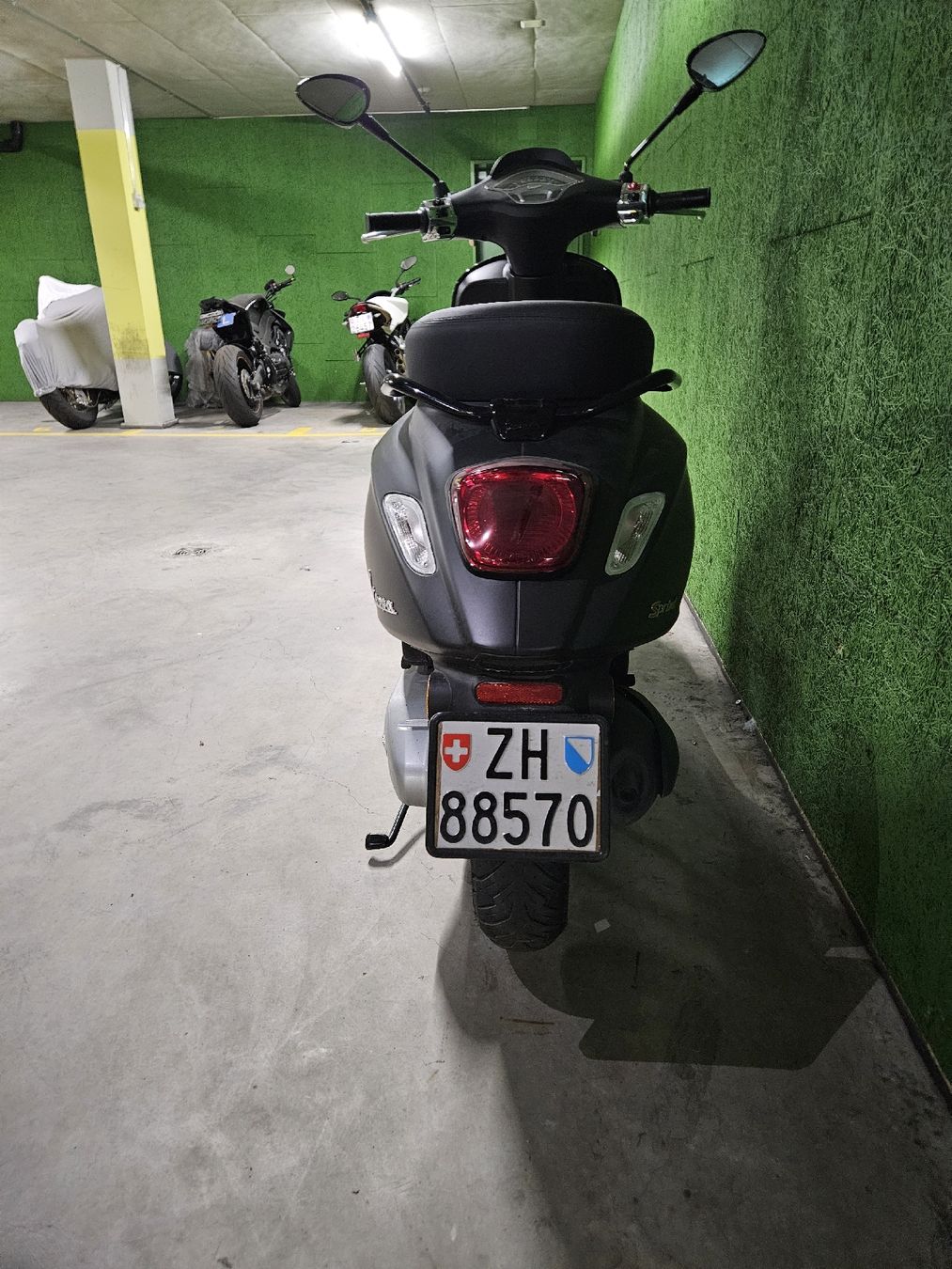 Vespa Scooter: Piaggio Vespa Sprint 125 iGet – Usato da Schlieren venduto da Dalipi 2