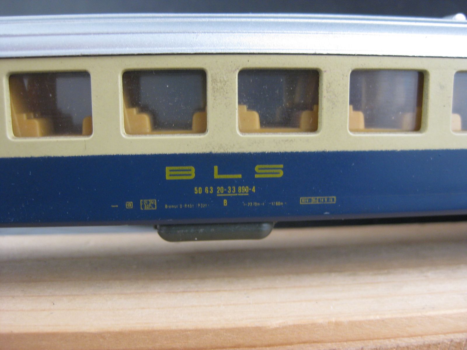 Lima Modellini di ferrovie: Lima BLS Wagen 2. Klasse – Usato da Malters venduto da Marosko 1