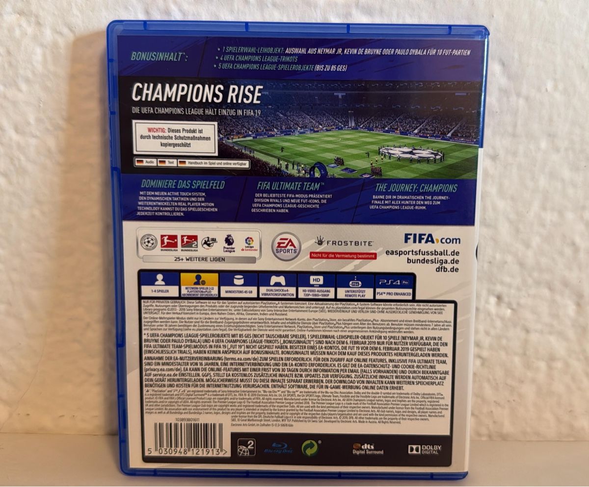 Sony Giochi: FIFA 19 - PS4/PS5 - Good Condition! – Usato da Ehrendingen venduto da bubulence 1