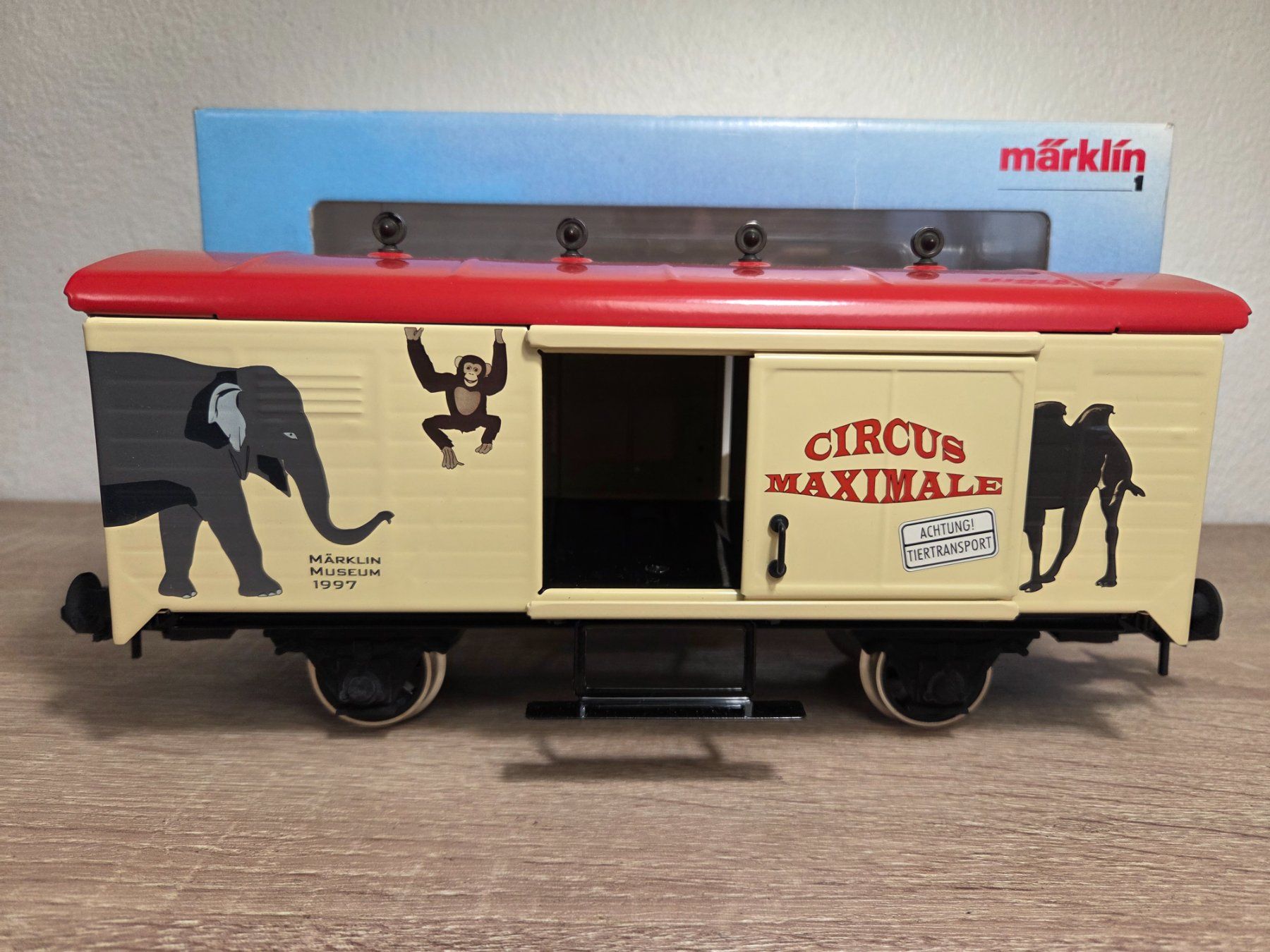 Märklin Modelleisenbahnen: Märklin Museum 1997 Circus Spur 1 – Neu und originalverpackt aus St-Aubin-Sauges von Lo_Go 4
