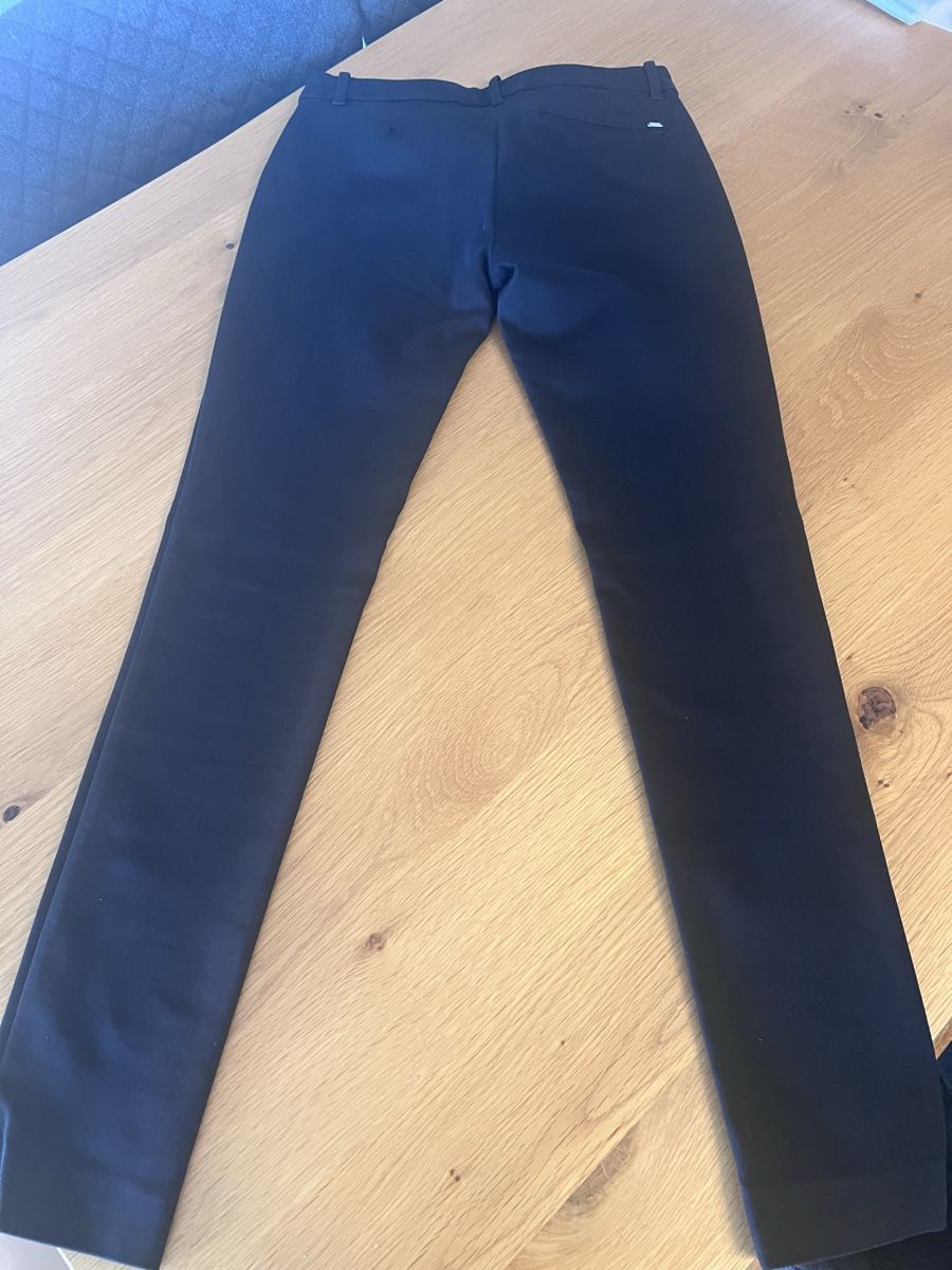 Tommy Hilfiger Pantaloni: Tommy Hilfiger – Nuovo (secondo la descrizione) da Langenthal venduto da Nu89 3