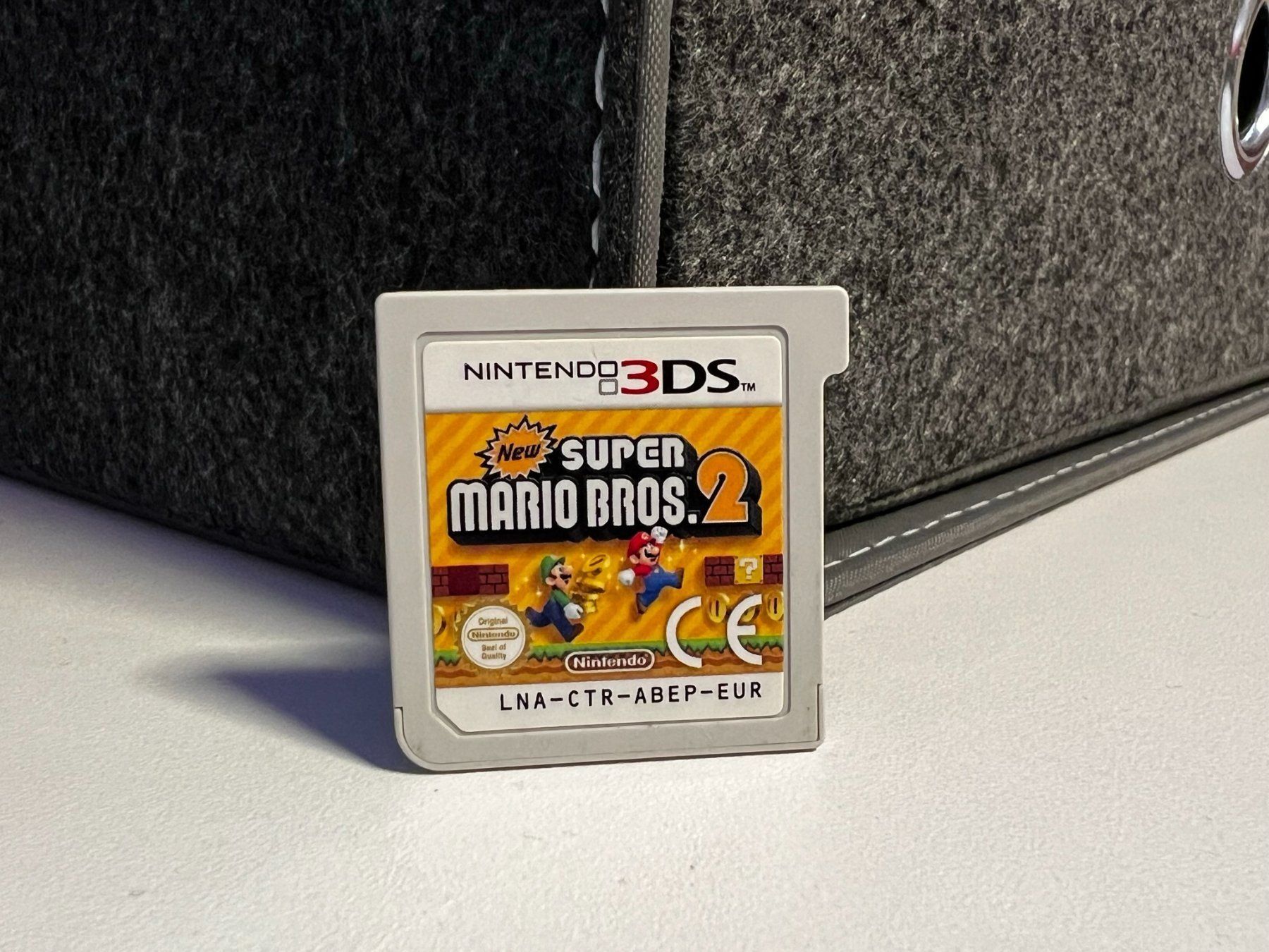 Spiele: New Super Mario Bros. 2 - Nintendo 3DS – Gebraucht aus Frauenfeld von bigauditor