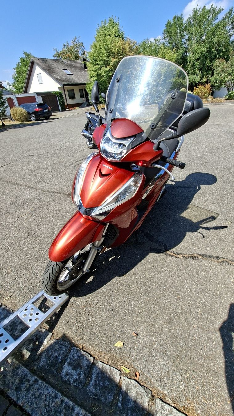 Honda Scooter: Honda sh 300i  – Usato da Oberdorf NW venduto da Muigg10 4