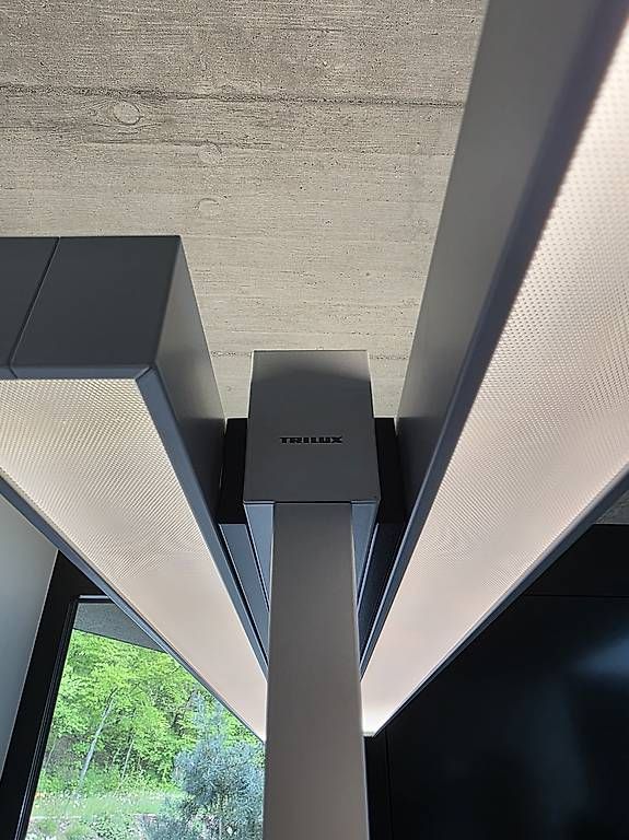 Lampade: Trilux Stehleuchte Bürolampe – Usato da Starrkirch-Wil venduto da NHA01 3