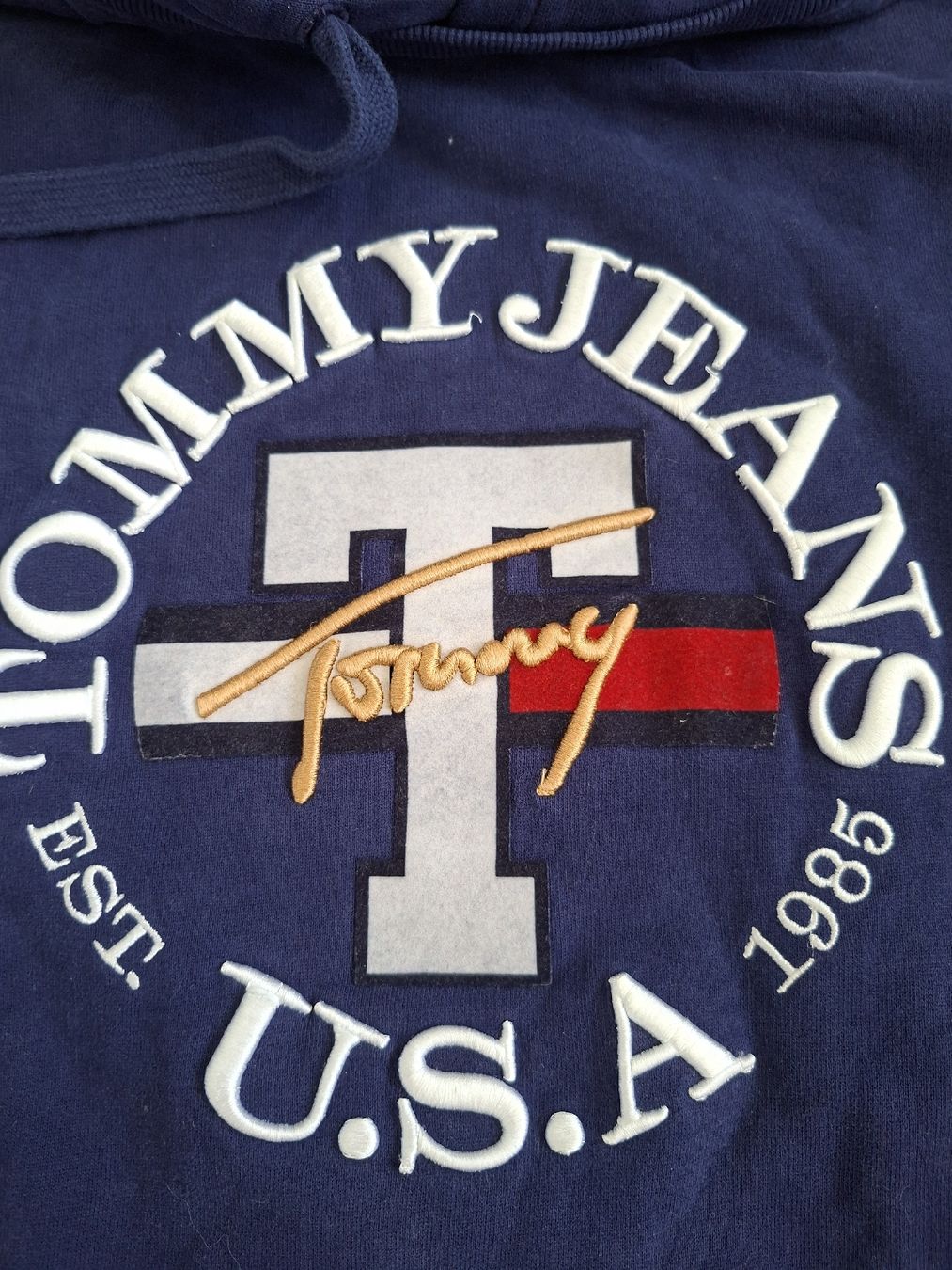 Tommy Hilfiger Maglioni & Felpe: Pull à capuche bleu Tommy Jeans, taille S,  – Usato da Renens VD venduto da ser_j2fn 1