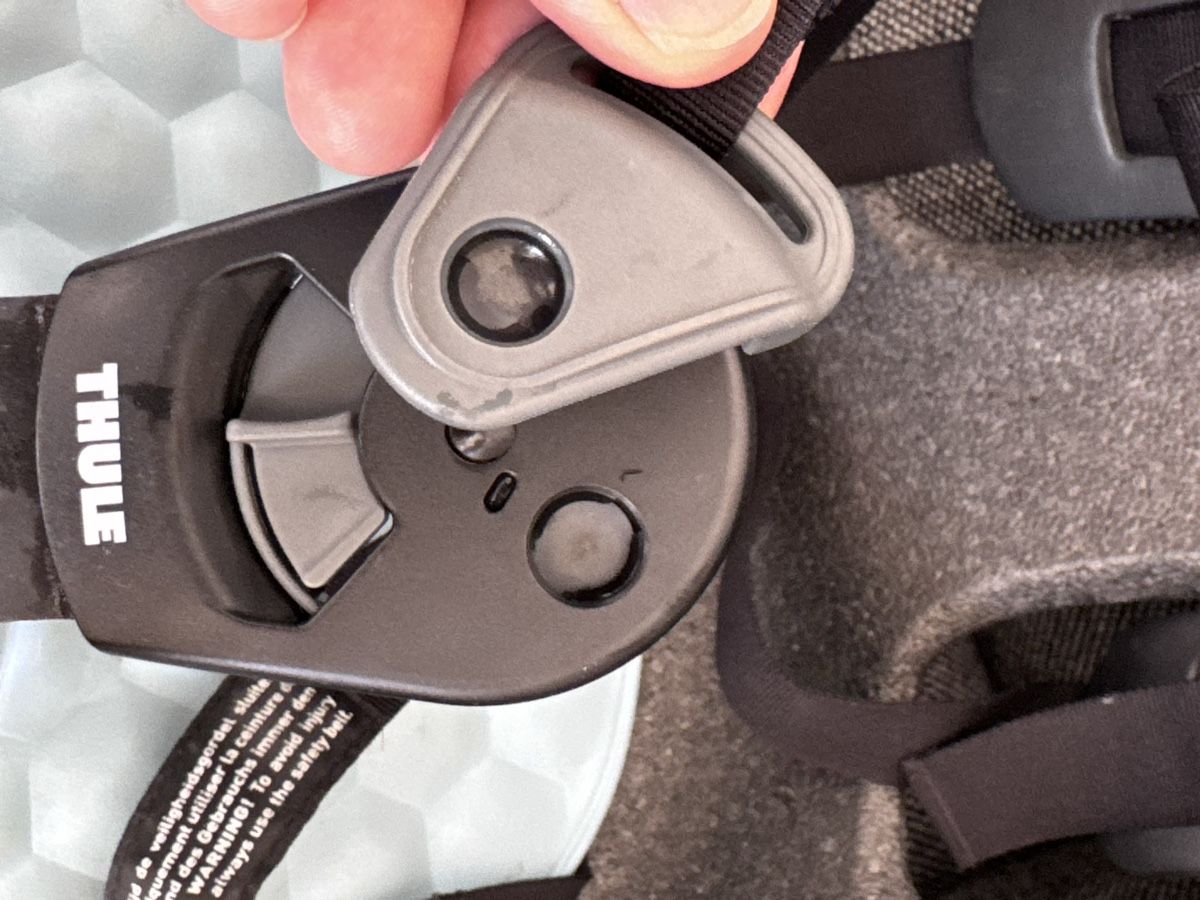Thule Pezzi di ricambio: Thule Yepp Nexxt Mini Kindersitz schwarz/hellblau  gebraucht – Usato da Zürich venduto da mybuybye 2