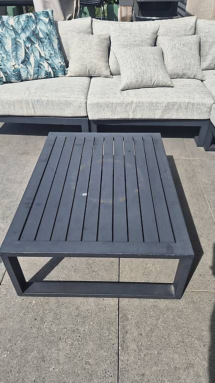 Divani: Outdoor Gartenlounge – Usato da Walchwil venduto da liro149 1