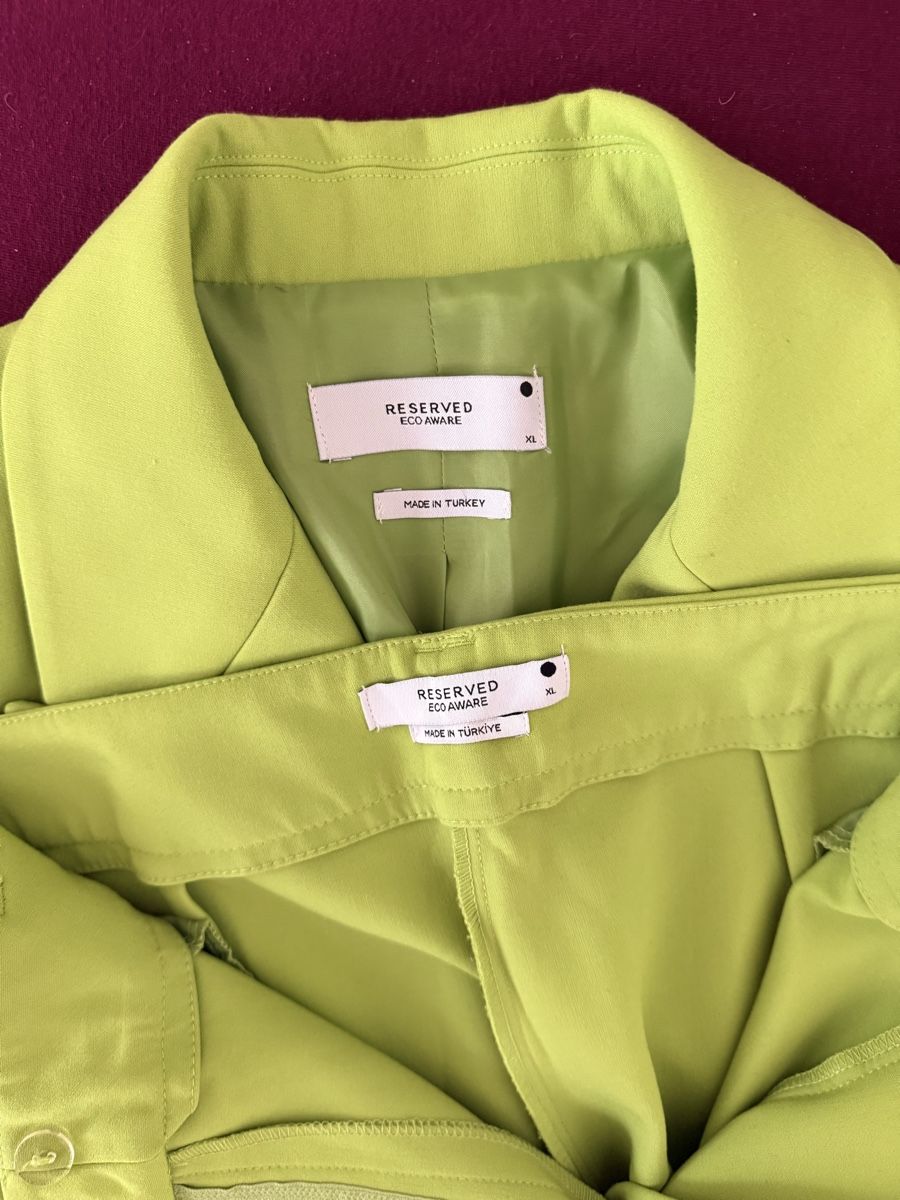 Anzüge & Kostüme: Ensemble tailleur vert citron – Neu und originalverpackt aus Le Locle von tchanatakoua 6