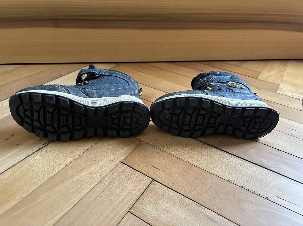 Scarpe per ragazzi: Kinder Winterschuhe Gr. 31 – Usato da Luzern venduto da spixomat 2