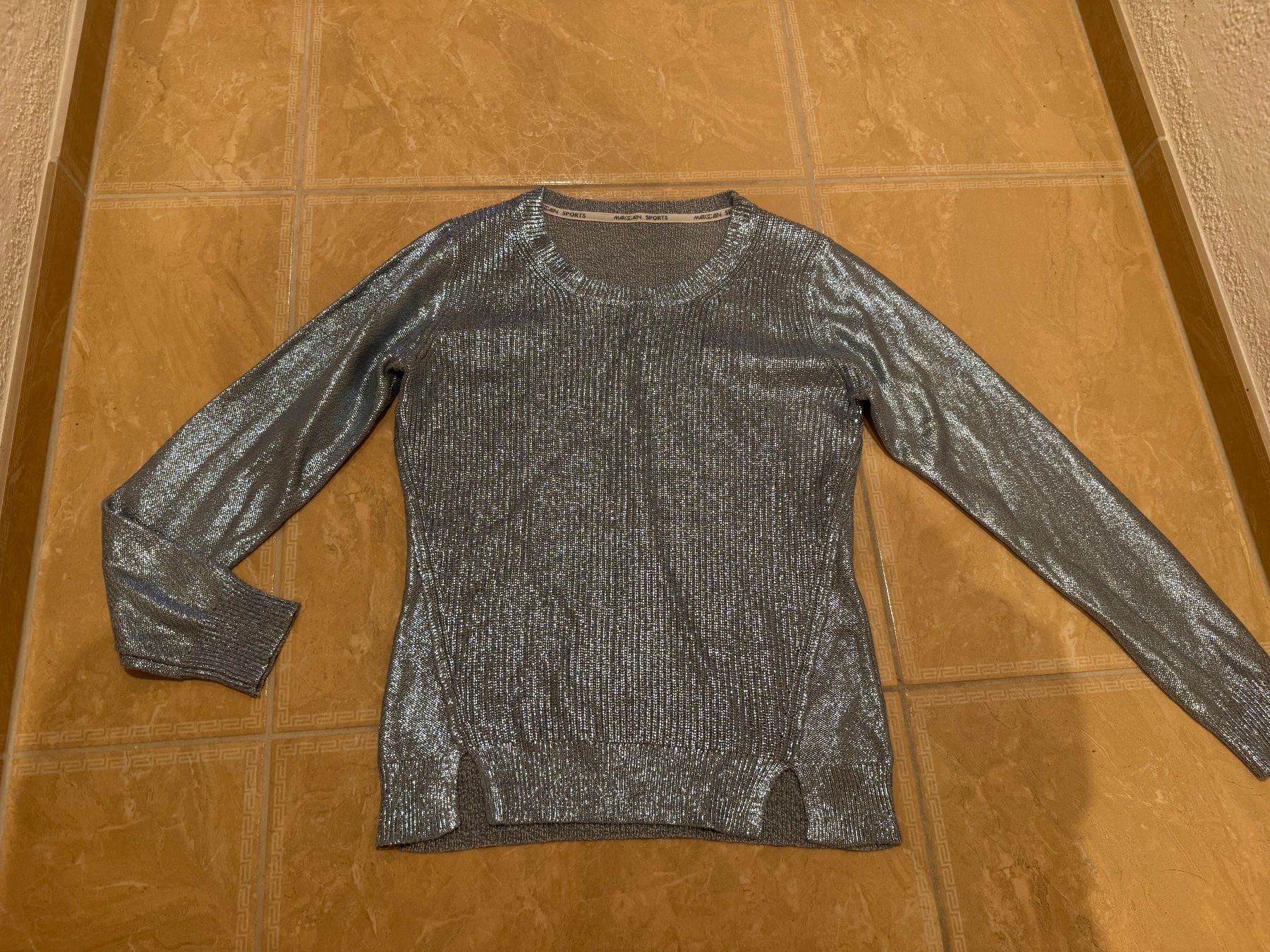 Marc Cain Maglioni & Felpe: Marc Cain NWT festlicher Pulli, Grösse 3 M-L – Nuovo (secondo la descrizione) da Klingnau venduto da Markus14