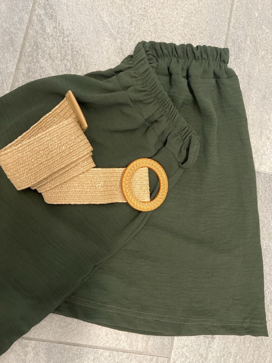Hosen: Pantaloncini NUOVI e freschi  – Neu (gemäss Beschreibung) aus Breganzona von Lorcary