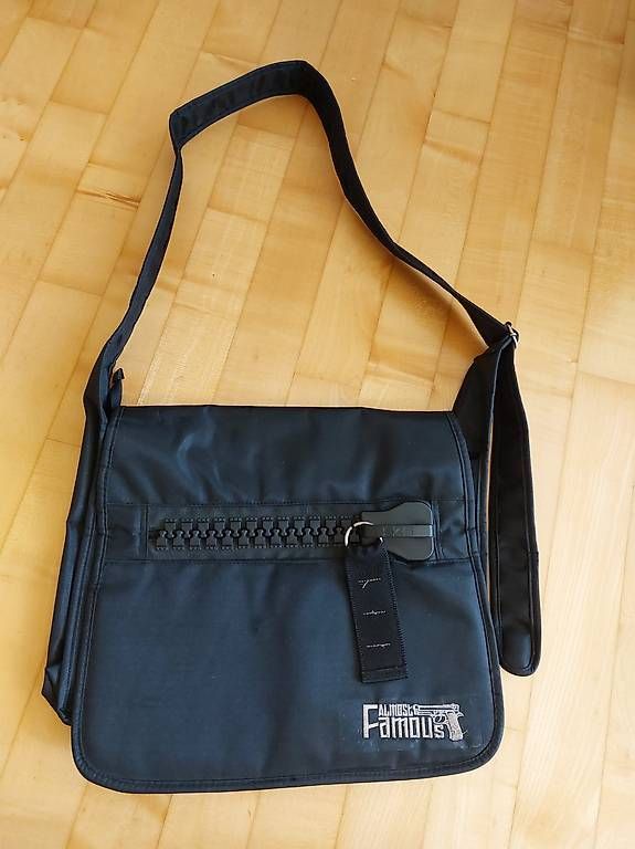 Borse: Tasche schwarz – Nuovo (secondo la descrizione) da Flaach venduto da nad_xpb7