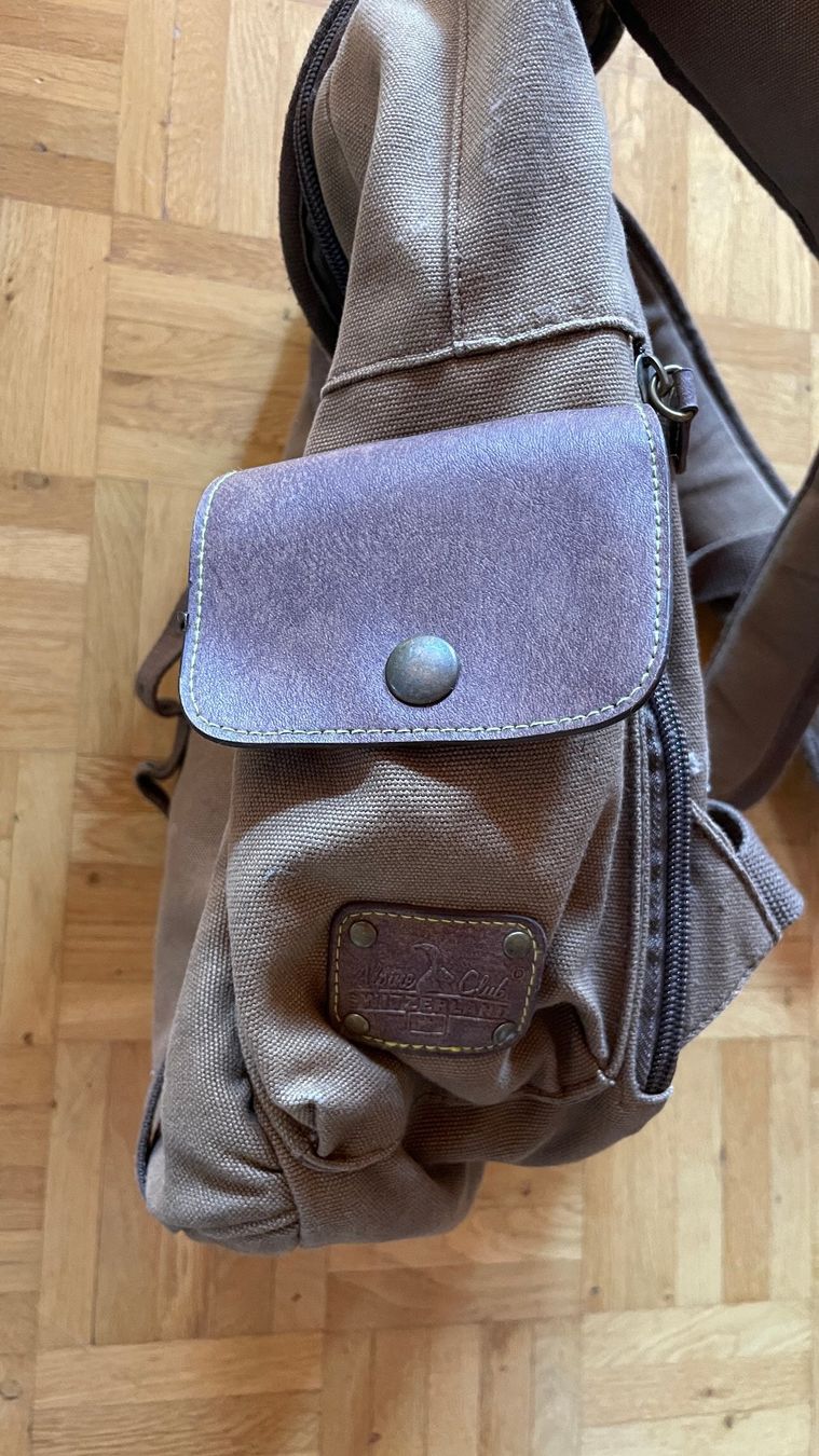 Rucksäcke: RUCKSACK Alpine Club SWITZERLAND – Gebraucht aus Glattfelden von cybermaxx 4