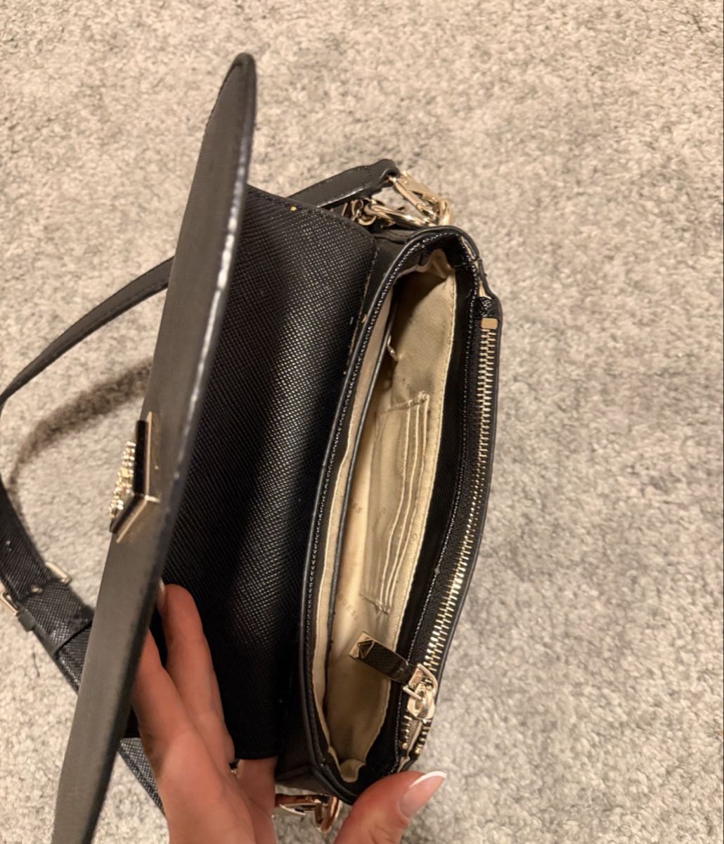 Guess Borse da donna: Guess shoulder bag  – Usato da Frauenfeld venduto da nie_88kx 1