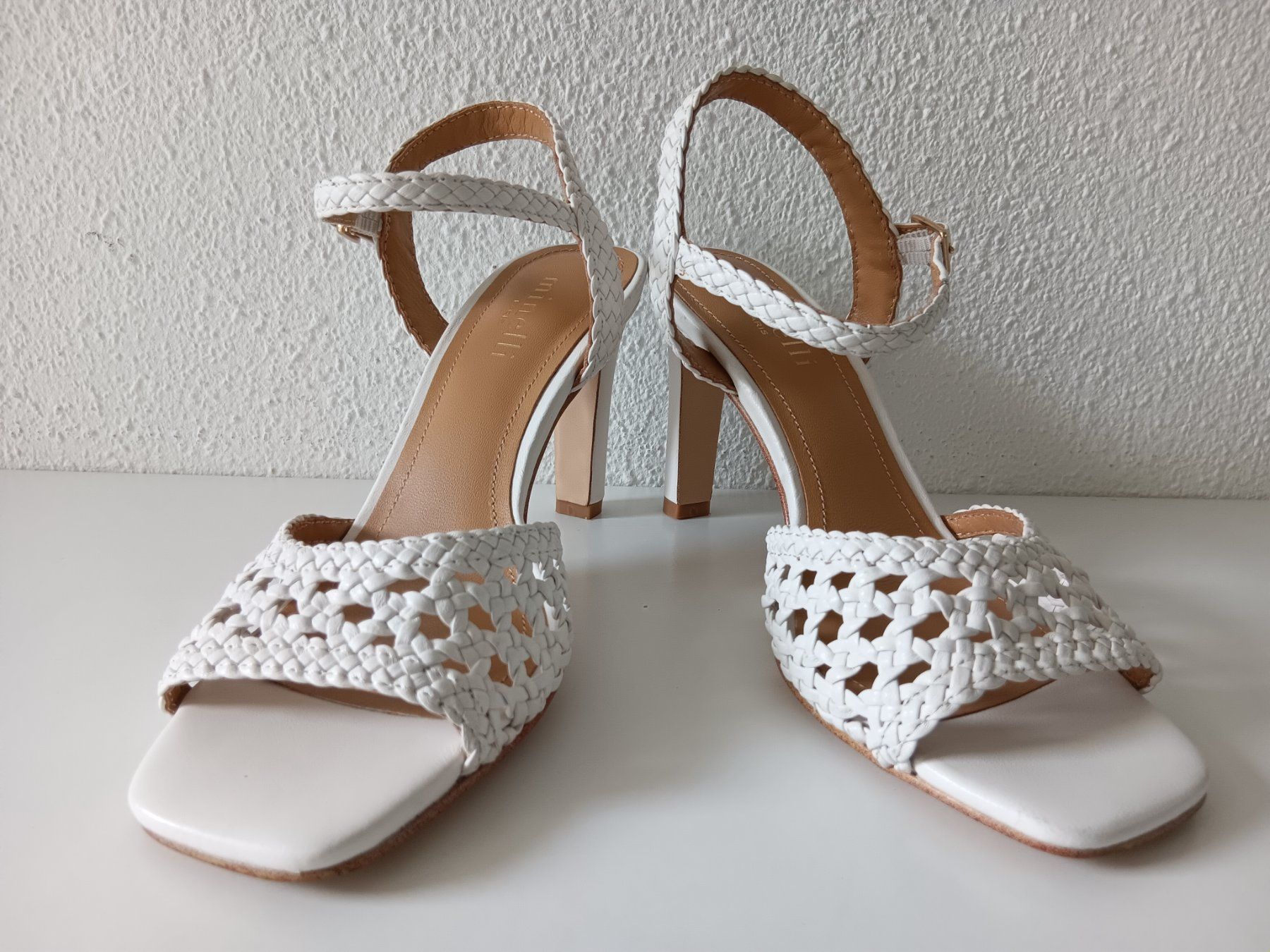 Scarpe da donna: MINELLI Sandales / Sandalen pointure / Nummer 36 – Usato da Cossonay-ville venduto da Super-Price-Quality 3