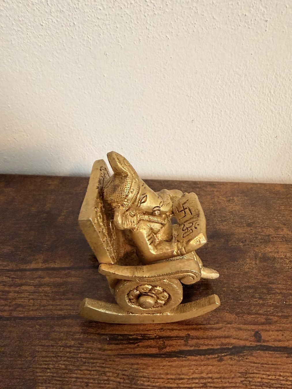 Sculture & Statue: Handgefertigte Ganesha-Statue im Schaukelstuhl – Nuovo e nell'imballaggio originale da Horgen venduto da MP_McA 1