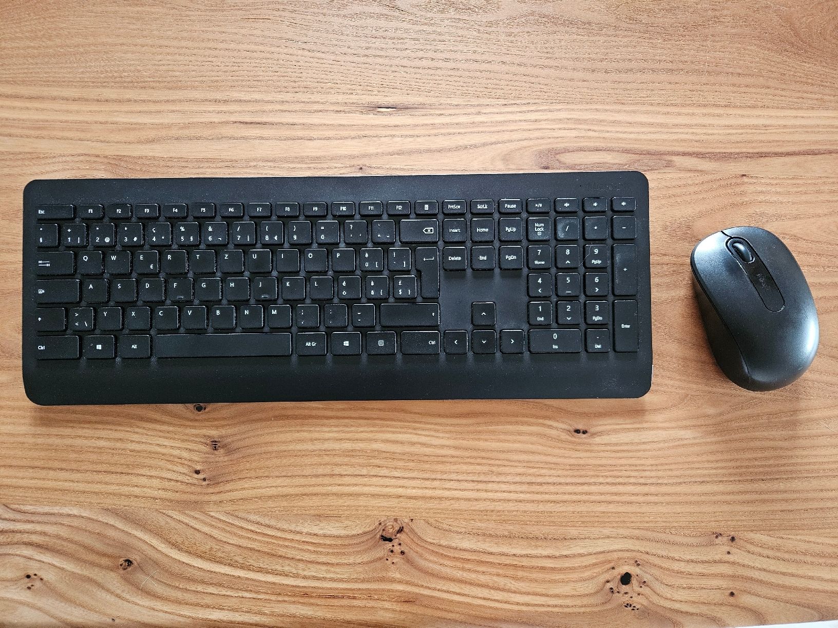 Microsoft Tastiere: DEFEKT: Microsoft Wireless Keyboard und Maus – Difettoso da Hausen am Albis venduto da Fox8