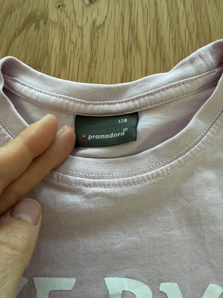 Chemises, T-shirts & Polos: T- Shirts 128 Grösse  – D'occasion à Emmen par oldluz 3