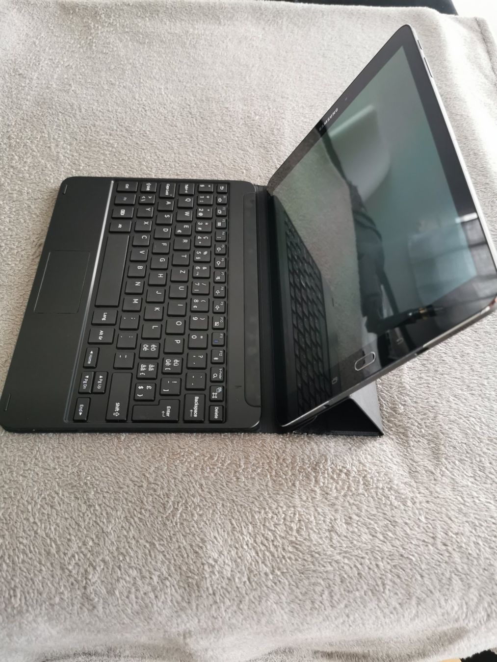 Samsung Tablet PC: Galaxy Tab S2  SM-T819 9.7" WiFi/CELLULAR – Usato da Chavannes-près-Renens venduto da joma29 1