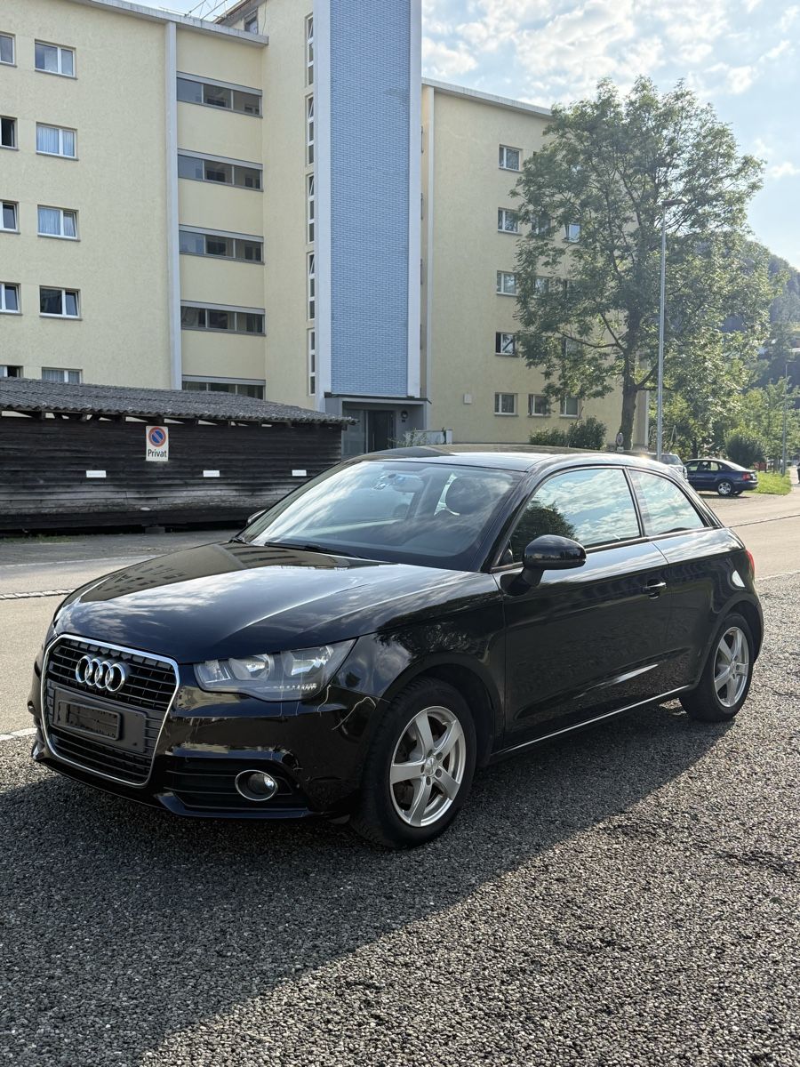 Audi Automobili: Audi A1 1.6TDI – Usato da Widnau venduto da SBCars1