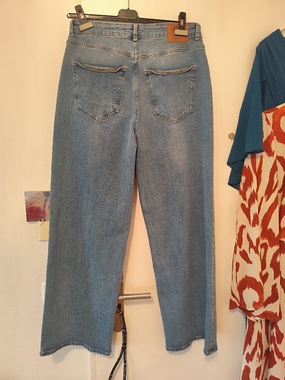 Only Jeans: ONLY MOM  Jeans neue Gr. 32/30 – Usato da Aarburg venduto da saluvava 2