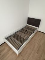 Einzelbett 90x200 mit Lattenrost und Kopfteil gepolstert