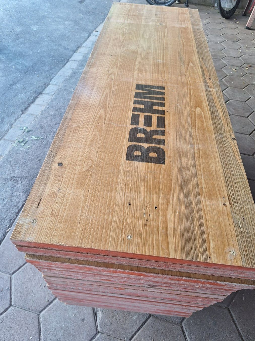 Articoli in legno: Schaltafel 1.5 Meter Buttholz – Usato da Wohlen AG venduto da mika26 4