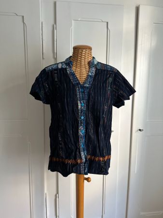 Ethno Bluse dunkelblau gemustert - L