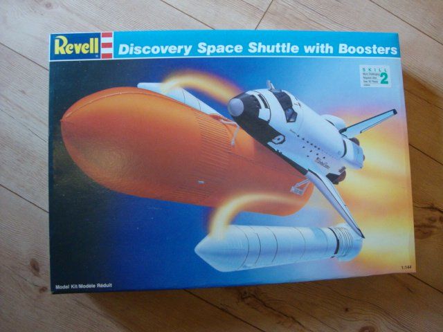 REVELL DISCOVERY SPACE Shuttle on 1:144 in Box Model Kit EUR 19,99 - FR