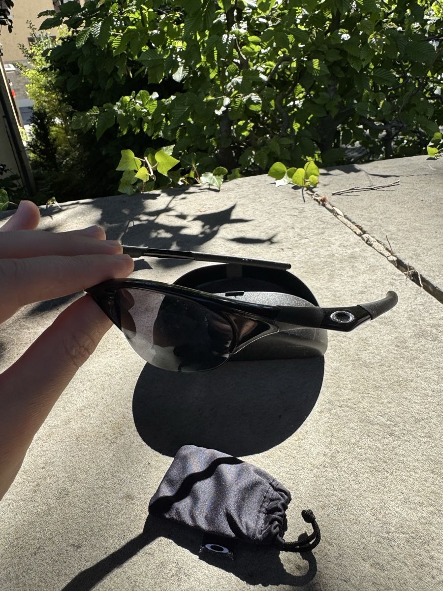 Oakley Occhiali & Lenti: Oakley Half Jacket Sunglasses + Extra Lenses – Usato da Effretikon venduto da rus_2l2p
