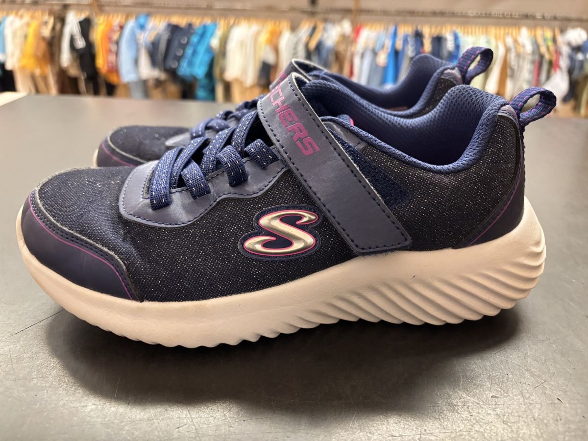 Skechers Scarpe per ragazze: Glitzer-Skechers, Grösse 36 – Usato da Büren an der Aare venduto da Nikito2001