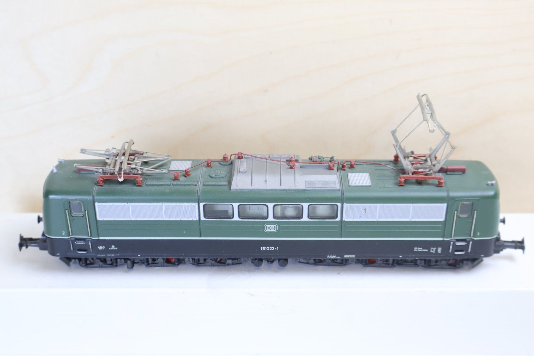 Märklin Modellini di ferrovie: Märklin BR 151 grosse E-Lok - H0 – Usato da Winterthur venduto da Monstera 4