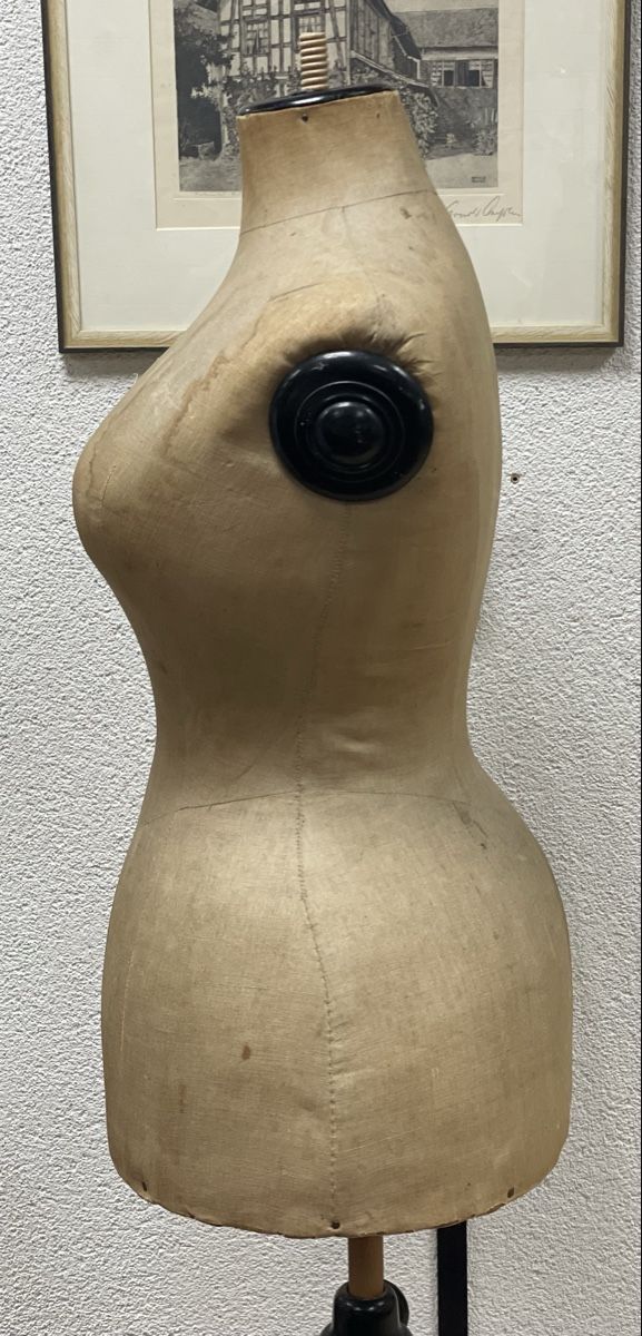 Figurines: Antike Kleiderbüste – D'occasion à Schaffhausen par marakesch41 2
