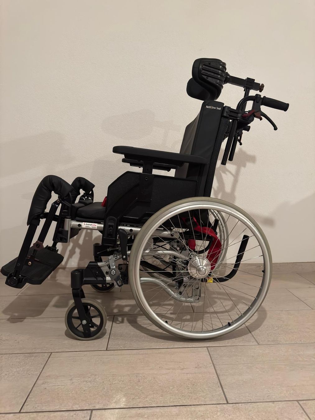 Rollstühle: fauteuil roulant – Gebraucht aus Misery von lyd_2m6f 1