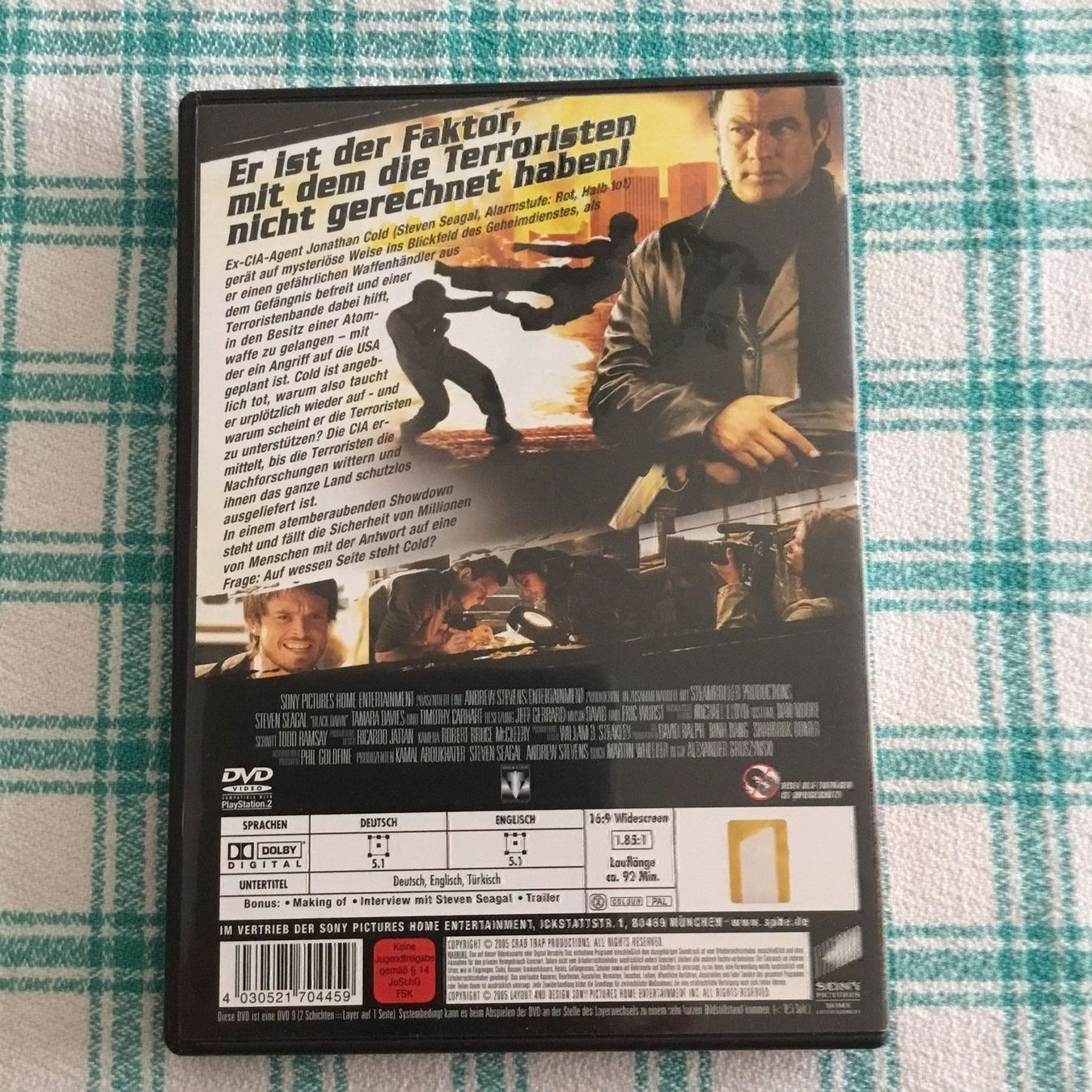 Tutti i DVDs: The Foreigner Black Dawn Dvd – Nuovo (secondo la descrizione) da Blauen venduto da berlingo65 1