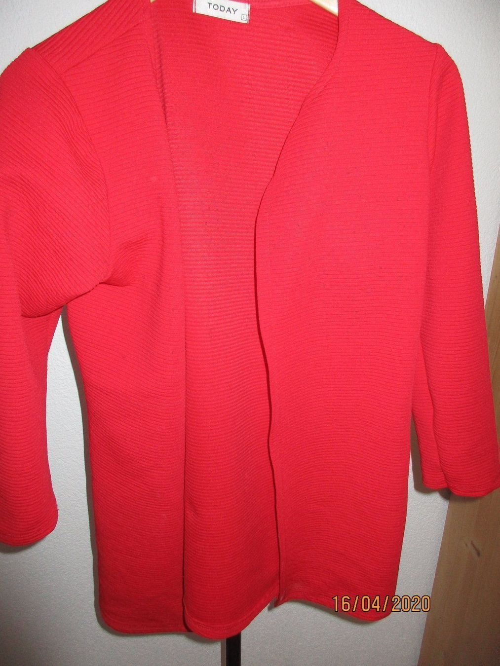 Jacken: Blazer gerippt rot länger L – Gebraucht aus Ottenbach von Claurin