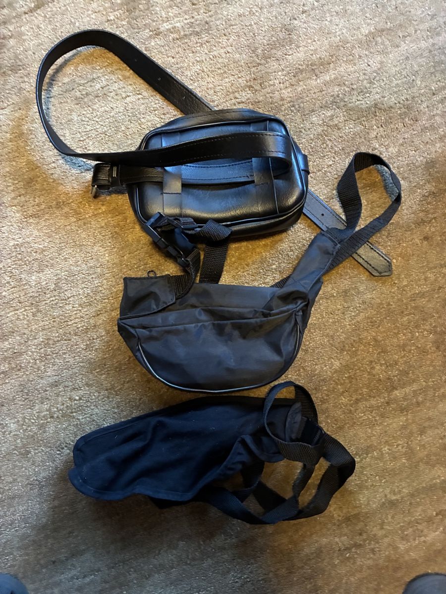 Sacs: 3 kleine Bauchtaschen eine Leder/Fell – D'occasion à Urnäsch par schneewittli. 1