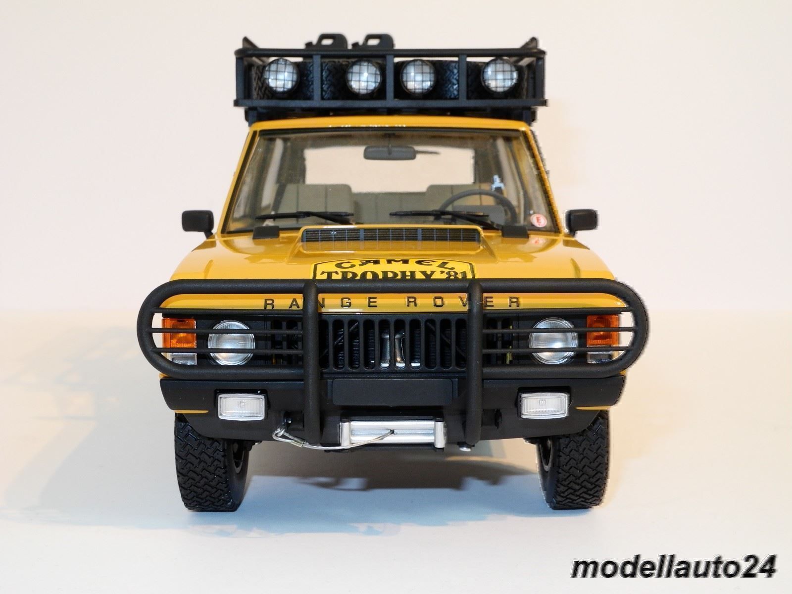 Land Rover Modellautos: Land Rover Range Rover Sumatra Camel 1981 / Almost Real 1:18 – Neu und originalverpackt aus Seuzach von Modellauto24 6