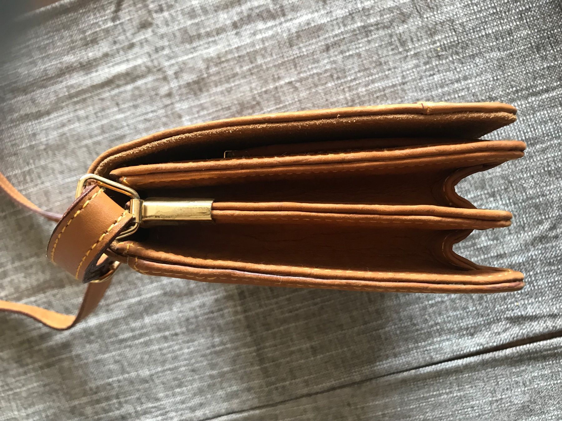 Borse da donna: Handtasche JC Leatherworks – Usato da Biberist venduto da longimanus3 4