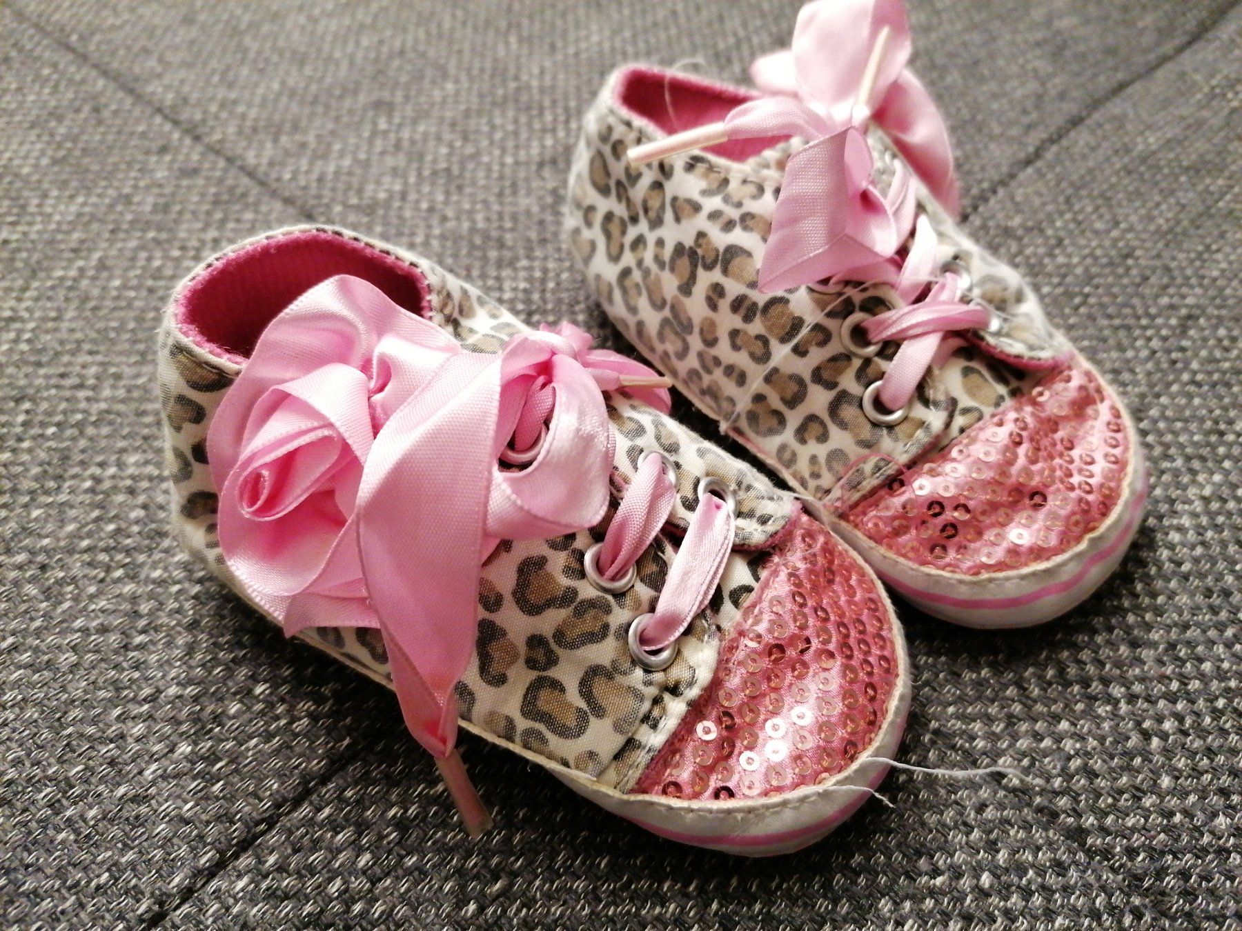 Chaussures filles: Babyschuhe – D'occasion à Büttikon AG par Amineah