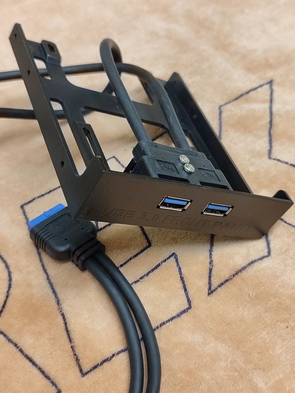 PC: USB 3.0 FrontPanel – Nuovo (secondo la descrizione) da Utzenstorf venduto da Igelfamilie 1